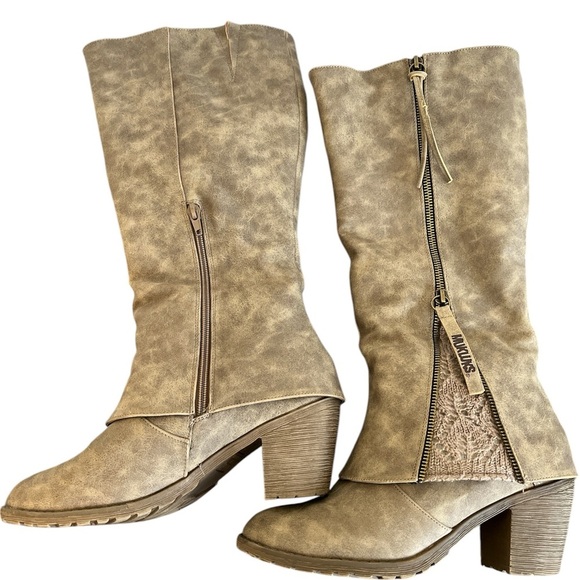 Mukluks Tan & Dark Brown Faux leather Boots w/side zipper & knit detail Size 8 - Picture 3 of 17